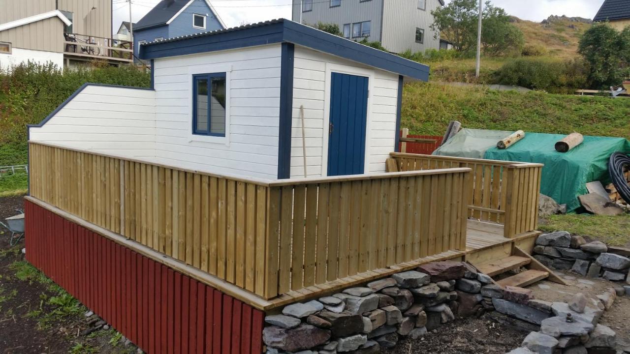 Blue House I At The End Of The World Apartment Mehamn Exterior photo