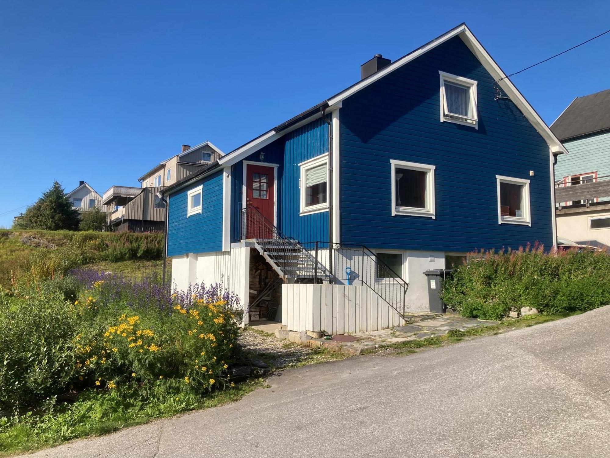 Blue House I At The End Of The World Apartment Mehamn Exterior photo