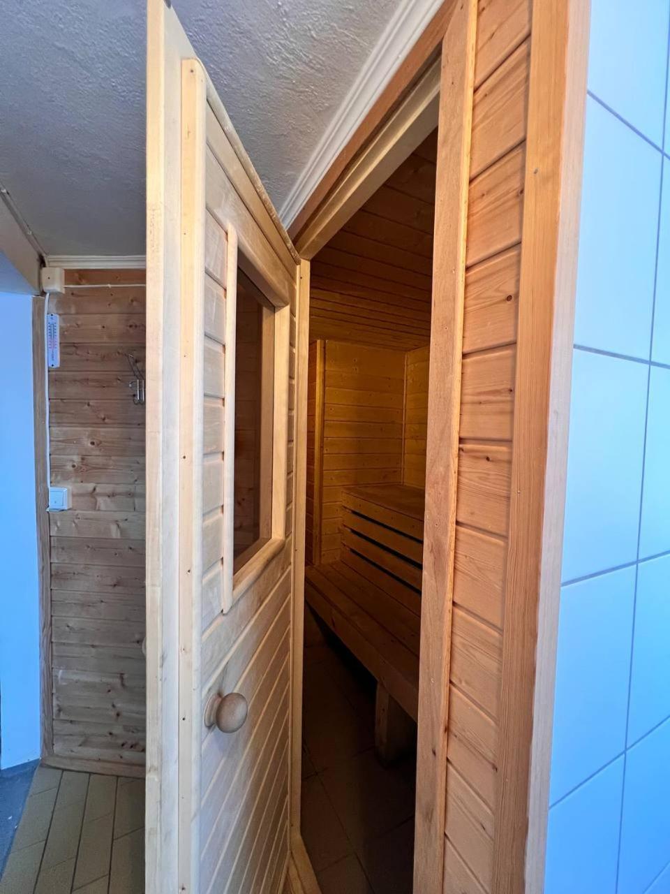 Blue House I At The End Of The World Apartment Mehamn Exterior photo